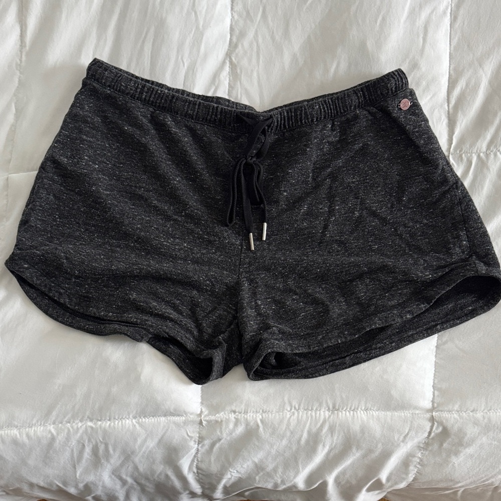 Carrie Underwood Gray/Black Textured Shorts with Calia Logo